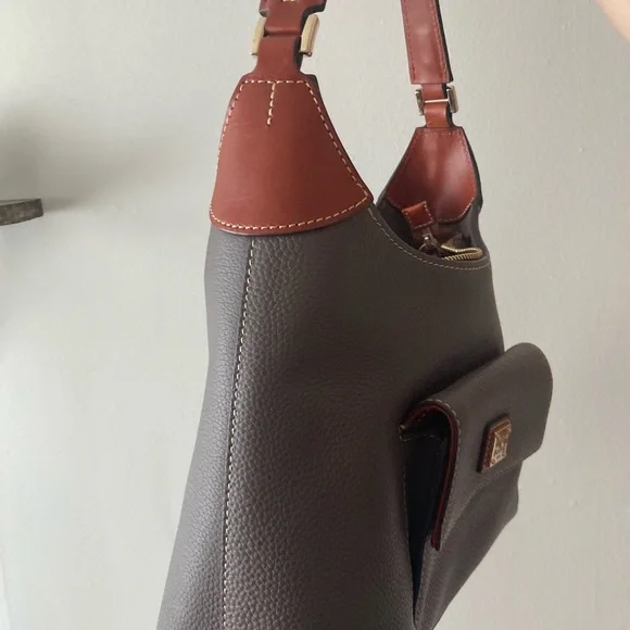 Dooney & Bourke Gray Leather Shoulder Bag - Picture 4 of 10